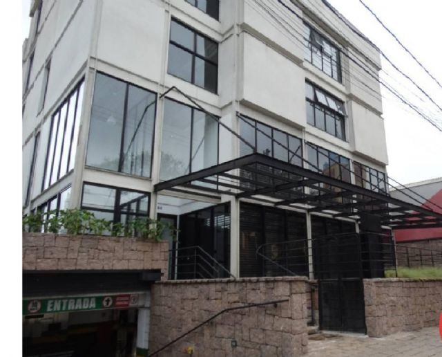 696PC - Pr�dio comercial - 75.000,00